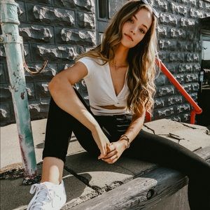 Meet your Posher, Lexis